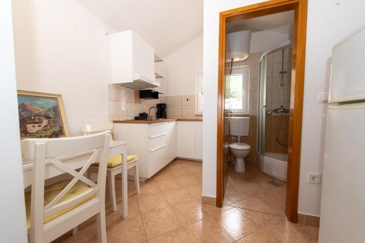 Charming Apartments Duce Omiš Exterior foto