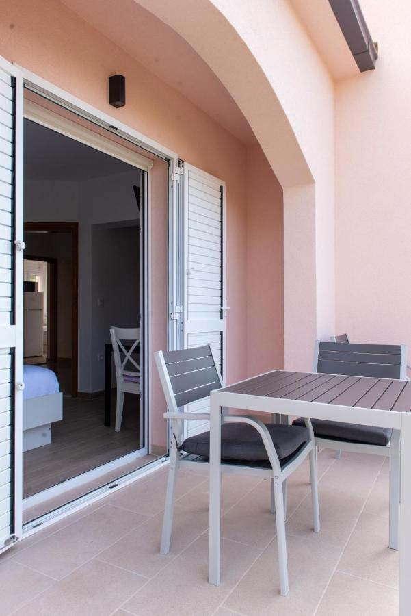 Charming Apartments Duce Omiš Exterior foto