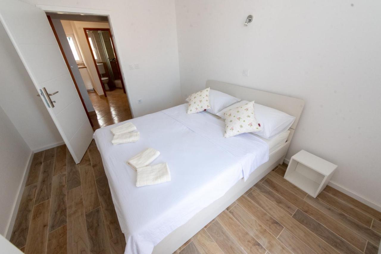 Charming Apartments Duce Omiš Exterior foto